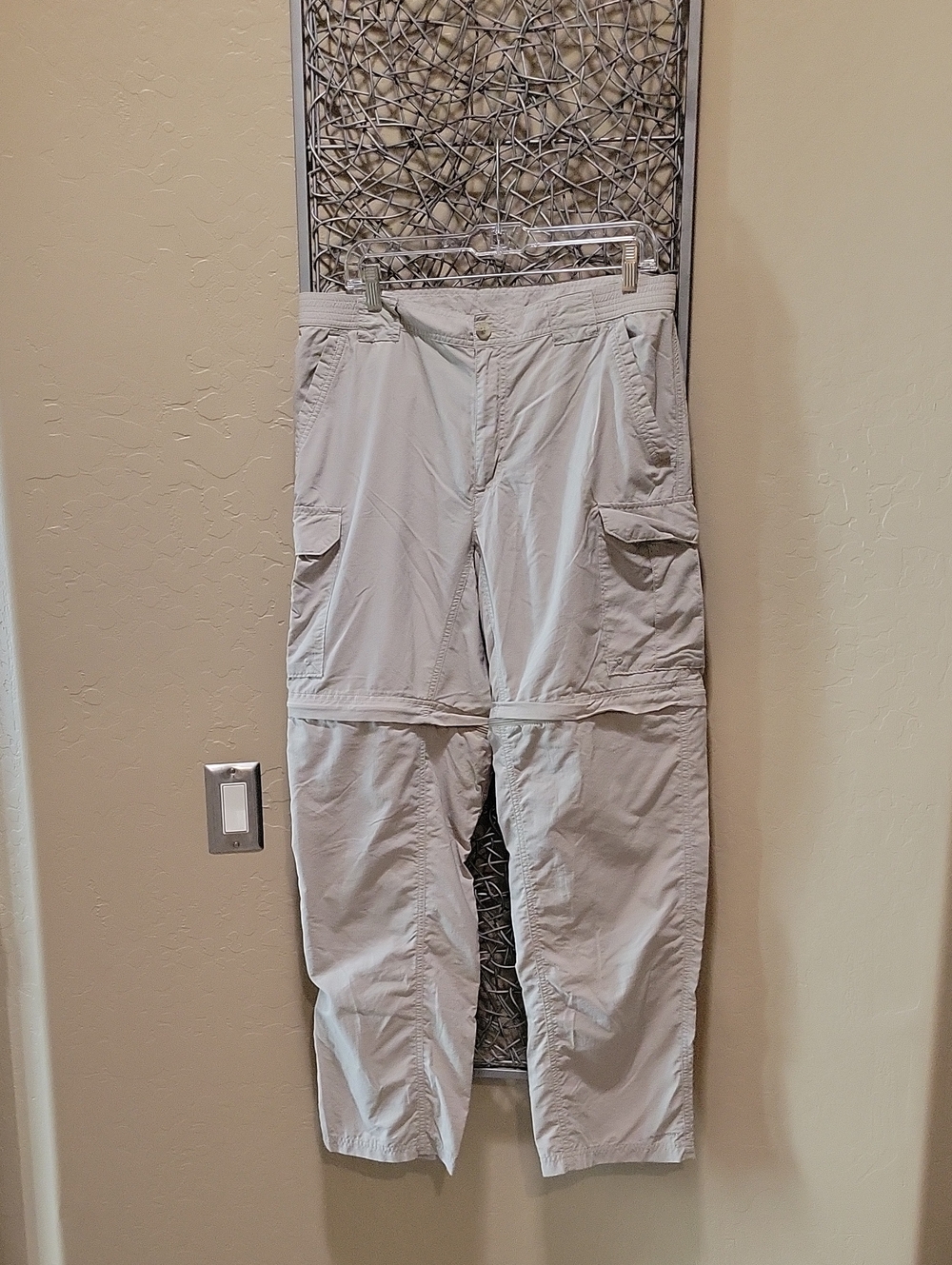 Columbia Light Khaki Convertible Cargo Pants for Men